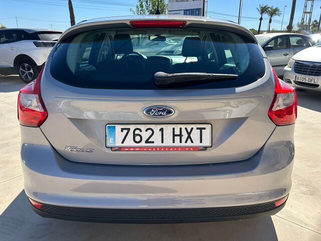 FORD FOCUS TREND 1.6 TI-VCT AUTO SPANISH LHD IN SPAIN 56000 MILES SUPER 2014